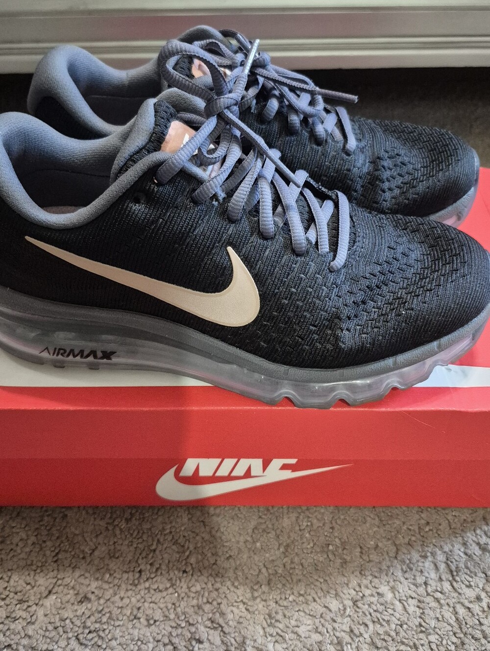 Nike Women's Black Knit Air Max Running Shoes